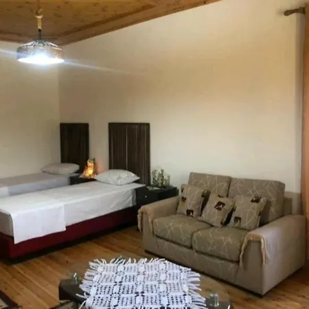 Miziriguest House 招待所 *