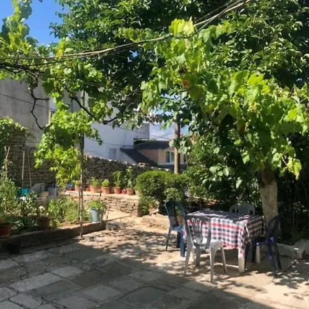 Miziriguest House Gjirokastër